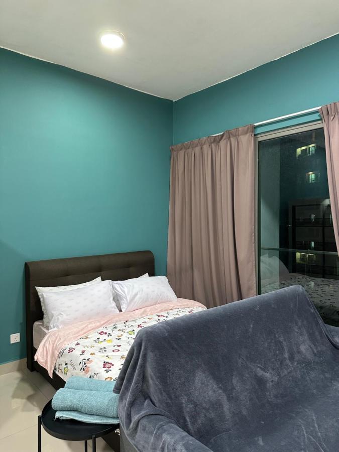 Ferienwohnung Hideaway At Cybersquare Cyberjaya Exterior foto