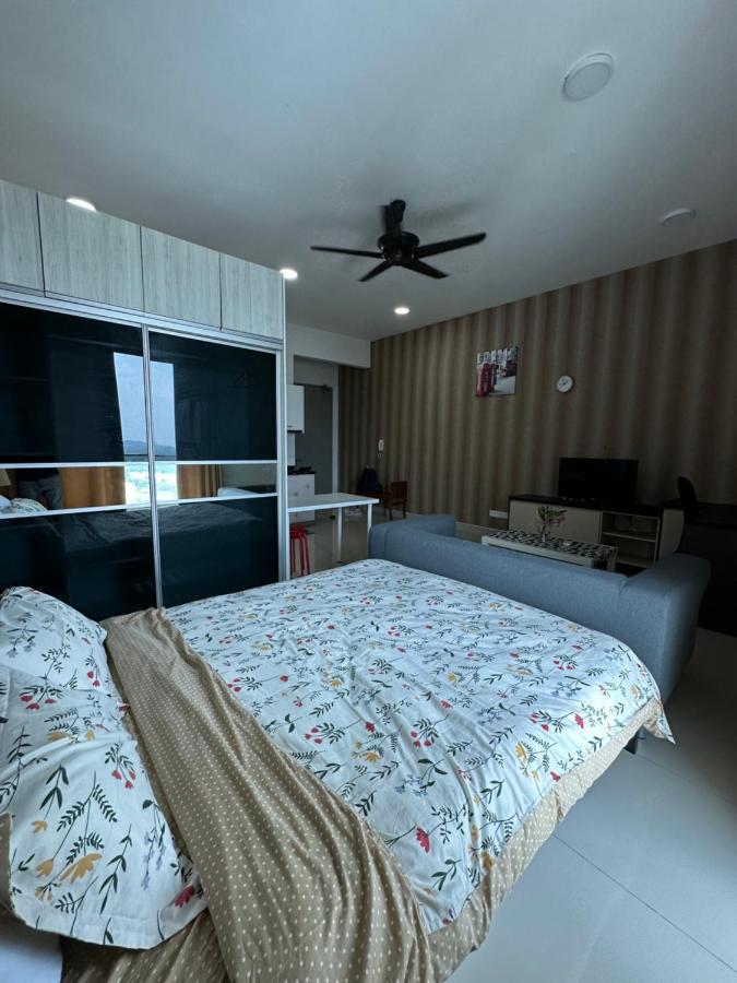 Ferienwohnung Hideaway At Cybersquare Cyberjaya Exterior foto