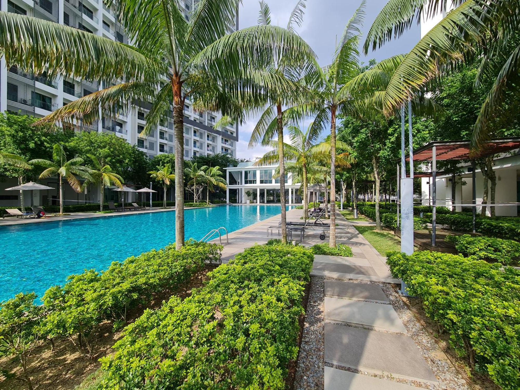 Ferienwohnung Hideaway At Cybersquare Cyberjaya Exterior foto